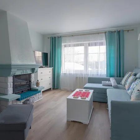 In Blue Wave Apartment *